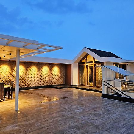 The Pentouz On 100 Feet Road Indiranagar - An Urban Luxury Retreat Bangalore Exterior foto