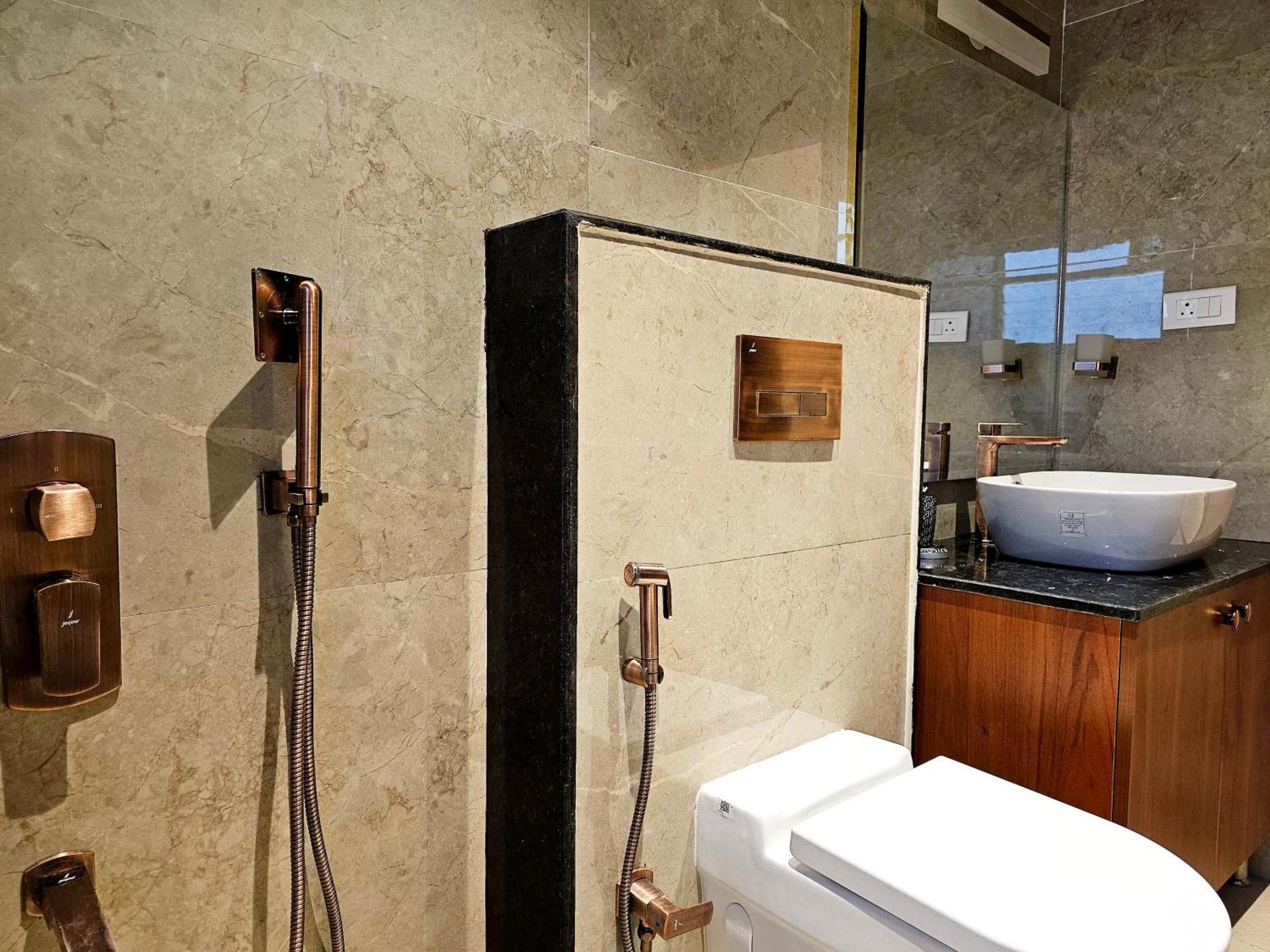 The Pentouz On 100 Feet Road Indiranagar - An Urban Luxury Retreat Bangalore Exterior foto