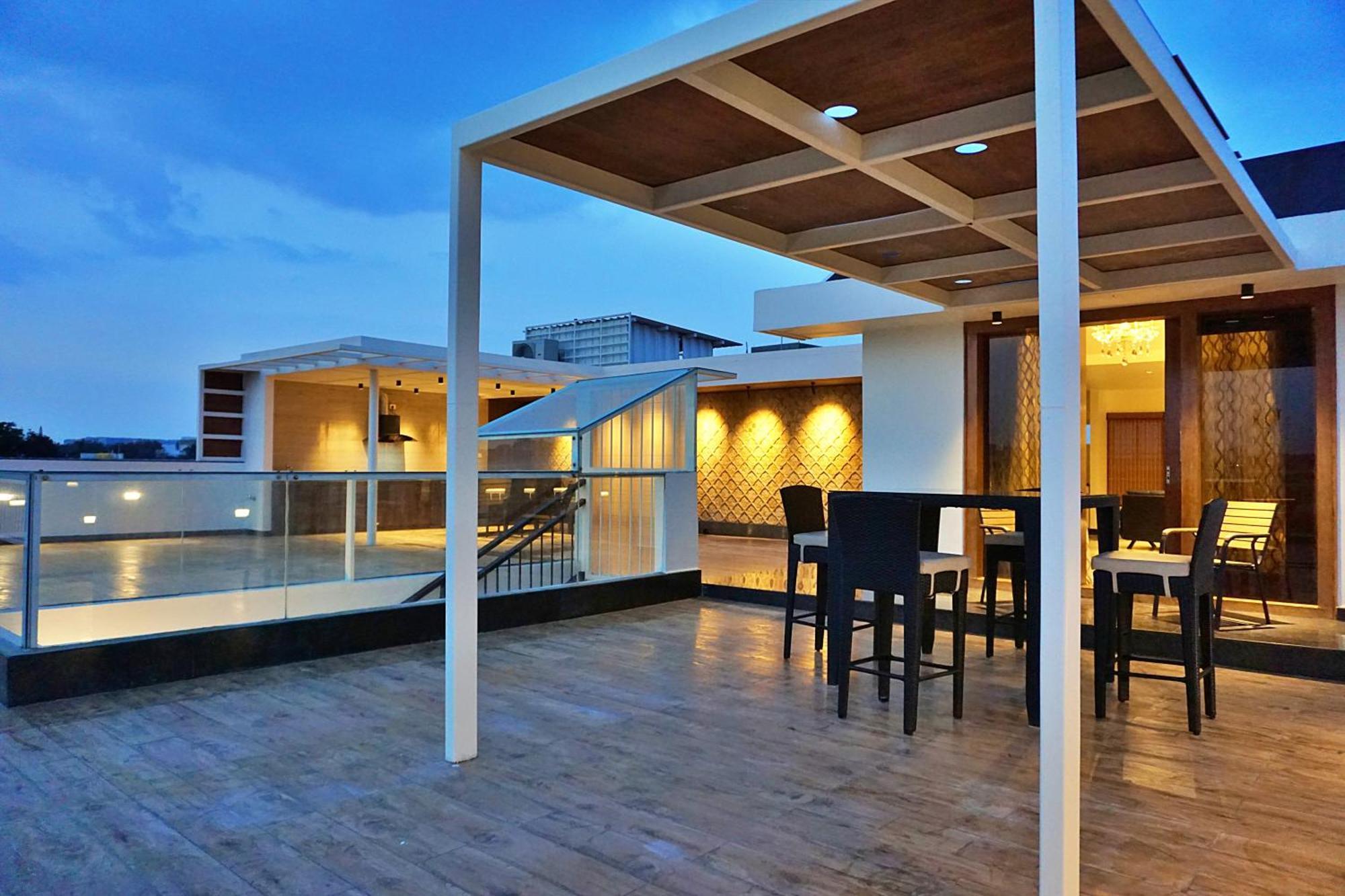 The Pentouz On 100 Feet Road Indiranagar - An Urban Luxury Retreat Bangalore Exterior foto